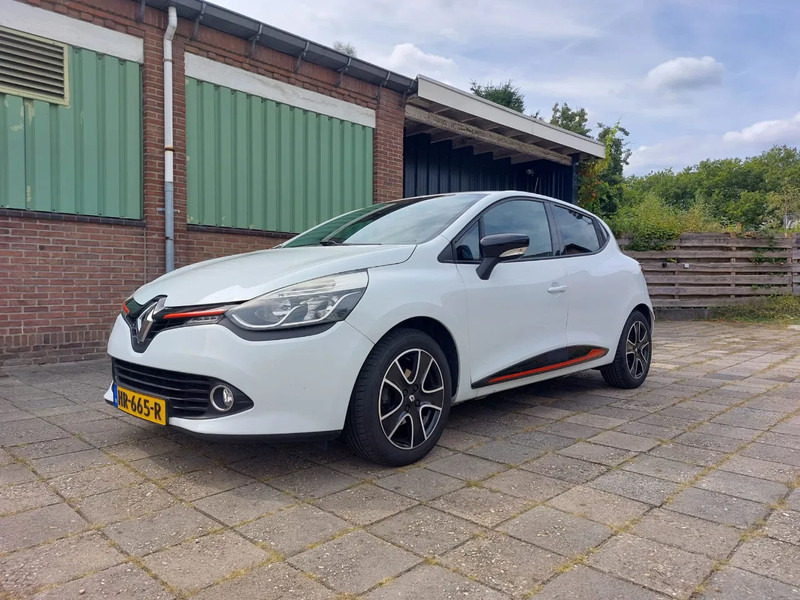 Renault Clio Clio 0.9 TCE - Hatchback: slika Renault Clio Clio 0.9 TCE - Hatchback Renault Clio Clio 0.9 TCE - Hatchback: slika Renault Clio Clio 0.9 TCE - Hatchback