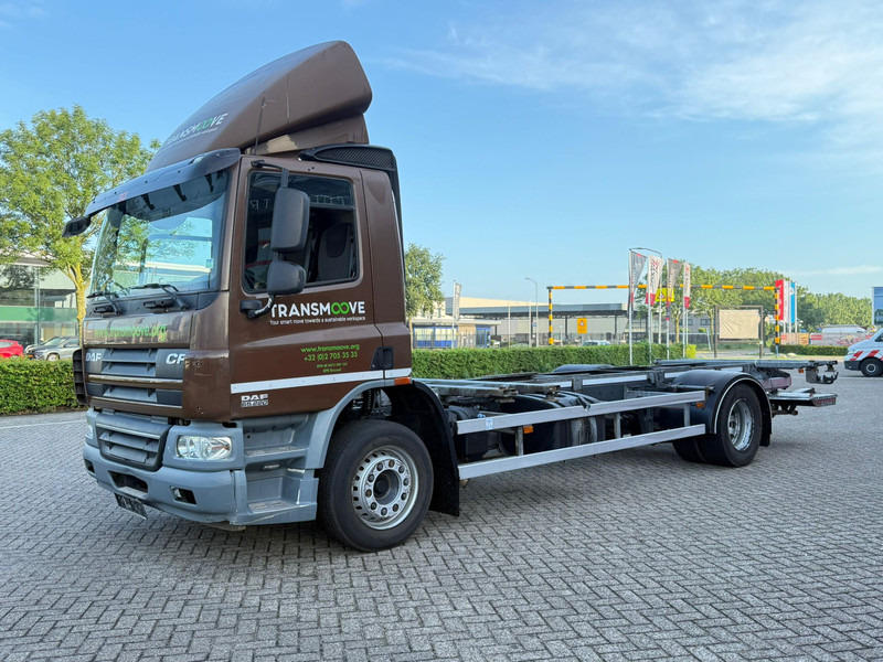 DAF CF65 220 - Transporter kontejnera/ Kamion s izmjenjivim sanducima: slika DAF CF65 220 - Transporter kontejnera/ Kamion s izmjenjivim sanducima DAF CF65 220 - Transporter kontejnera/ Kamion s izmjenjivim sanducima: slika DAF CF65 220 - Transporter kontejnera/ Kamion s izmjenjivim sanducima