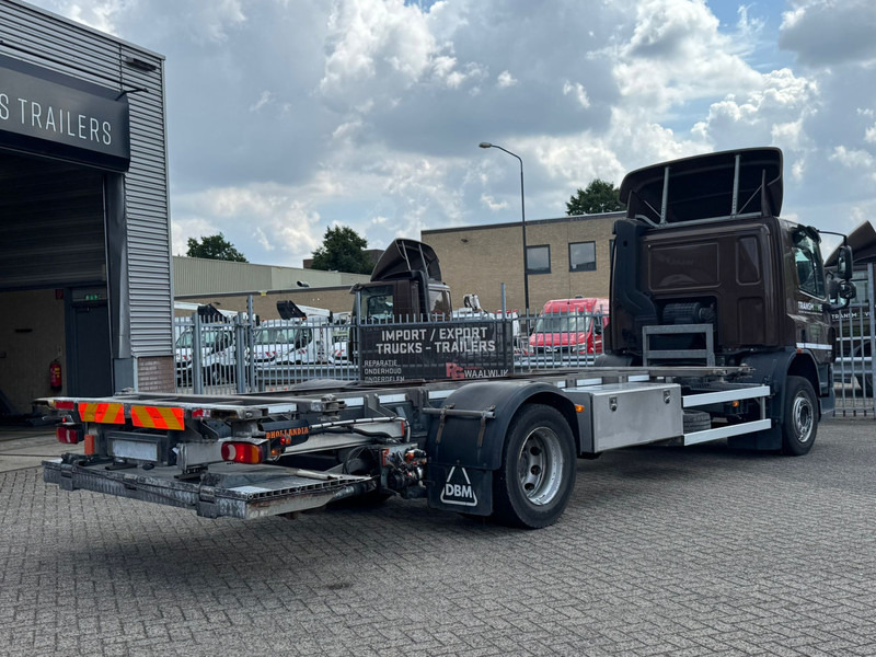DAF CF65 220 - Kamion-šasija: slika DAF CF65 220 - Kamion-šasija DAF CF65 220 - Kamion-šasija: slika DAF CF65 220 - Kamion-šasija
