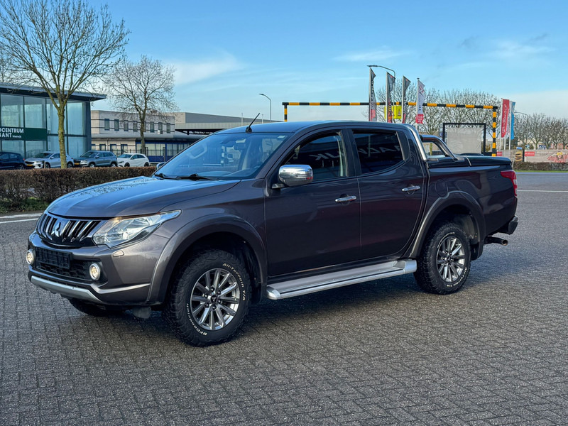 Mitsubishi L200 4*4 Cleartec Dubbel Cab airco - Pick-up: slika Mitsubishi L200 4*4 Cleartec Dubbel Cab airco - Pick-up Mitsubishi L200 4*4 Cleartec Dubbel Cab airco - Pick-up: slika Mitsubishi L200 4*4 Cleartec Dubbel Cab airco - Pick-up