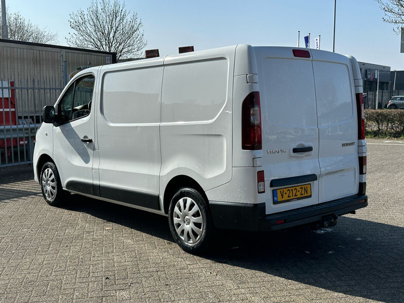 Renault Trafic 1.6 dCi T27 - Mali kombi: slika Renault Trafic 1.6 dCi T27 - Mali kombi Renault Trafic 1.6 dCi T27 - Mali kombi: slika Renault Trafic 1.6 dCi T27 - Mali kombi