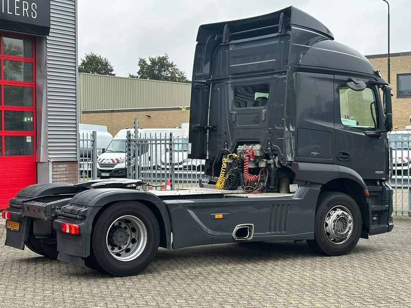 Mercedes-Benz Actros 1836 LS - Tegljač: slika Mercedes-Benz Actros 1836 LS - Tegljač Mercedes-Benz Actros 1836 LS - Tegljač: slika Mercedes-Benz Actros 1836 LS - Tegljač