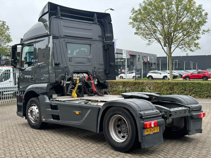 Mercedes-Benz Actros 1836 LS - Tegljač: slika Mercedes-Benz Actros 1836 LS - Tegljač Mercedes-Benz Actros 1836 LS - Tegljač: slika Mercedes-Benz Actros 1836 LS - Tegljač