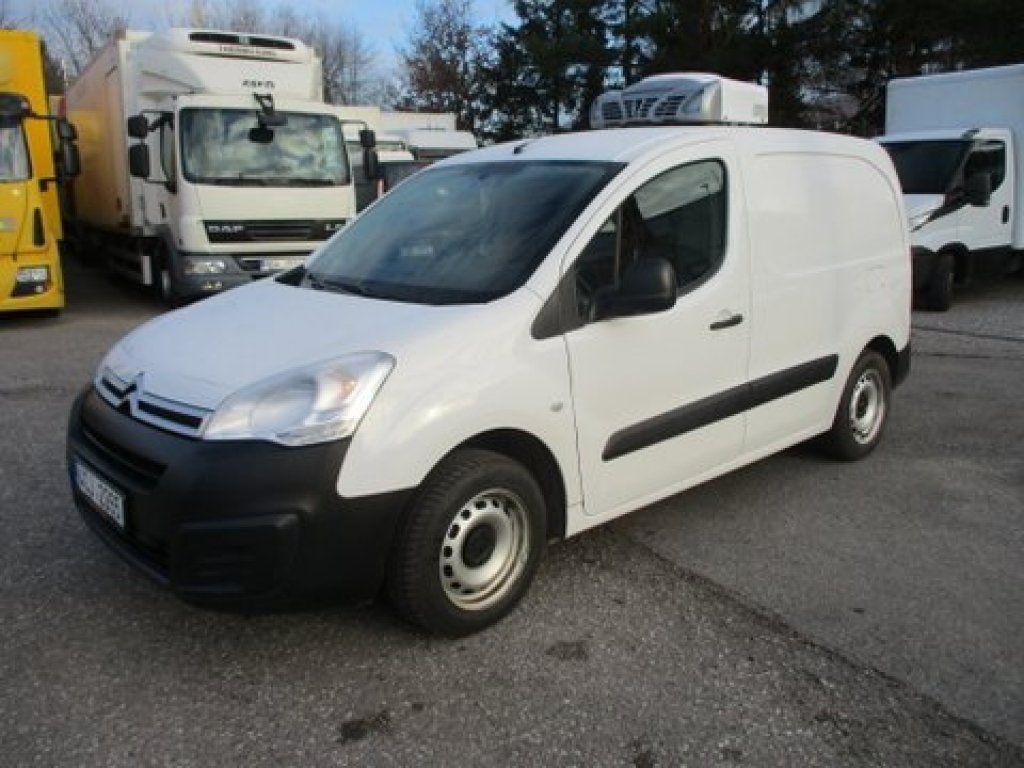 Citroën Berlingo izotherm - Dostavno vozilo hladnjača: slika Citroën Berlingo izotherm - Dostavno vozilo hladnjača Citroën Berlingo izotherm - Dostavno vozilo hladnjača: slika Citroën Berlingo izotherm - Dostavno vozilo hladnjača