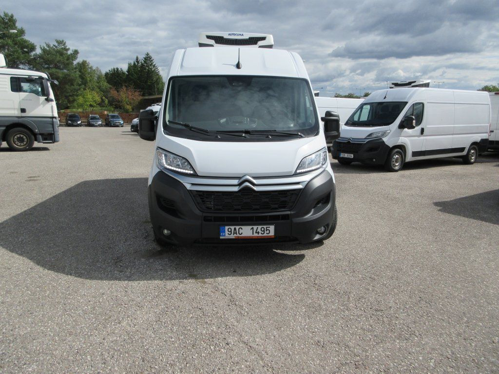 Citroën Jumper 2,2 HDi - Dostavno vozilo hladnjača: slika Citroën Jumper 2,2 HDi - Dostavno vozilo hladnjača Citroën Jumper 2,2 HDi - Dostavno vozilo hladnjača: slika Citroën Jumper 2,2 HDi - Dostavno vozilo hladnjača