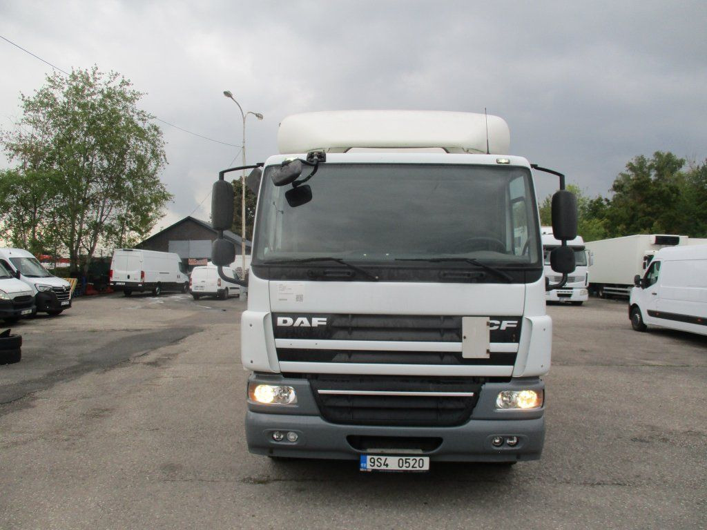 DAF CF 75.310 - Kamion sandučar: slika DAF CF 75.310 - Kamion sandučar DAF CF 75.310 - Kamion sandučar: slika DAF CF 75.310 - Kamion sandučar