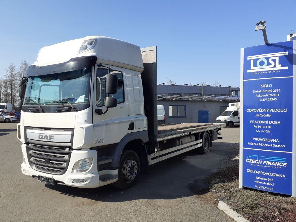 DAF CF320 EURO 6 - Kamion s otvorenim sandukom: slika DAF CF320 EURO 6 - Kamion s otvorenim sandukom DAF CF320 EURO 6 - Kamion s otvorenim sandukom: slika DAF CF320 EURO 6 - Kamion s otvorenim sandukom