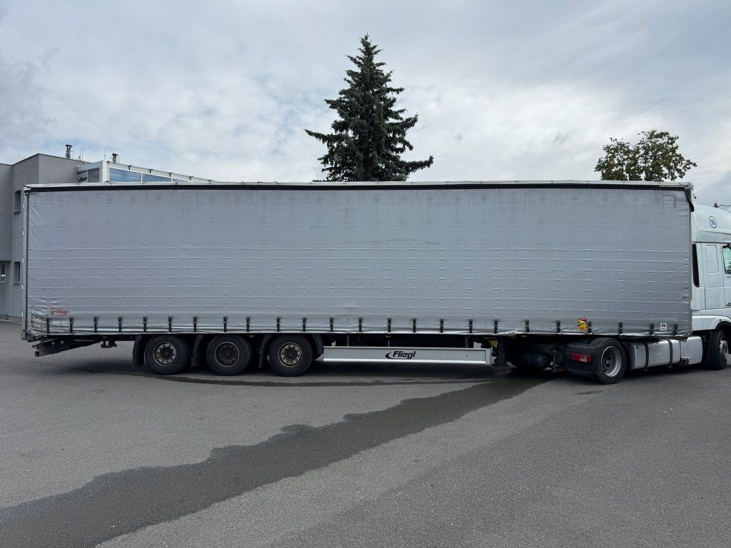 Fliegl SDS MEGA/lowdeck - Poluprikolica s ceradom: slika Fliegl SDS MEGA/lowdeck - Poluprikolica s ceradom Fliegl SDS MEGA/lowdeck - Poluprikolica s ceradom: slika Fliegl SDS MEGA/lowdeck - Poluprikolica s ceradom