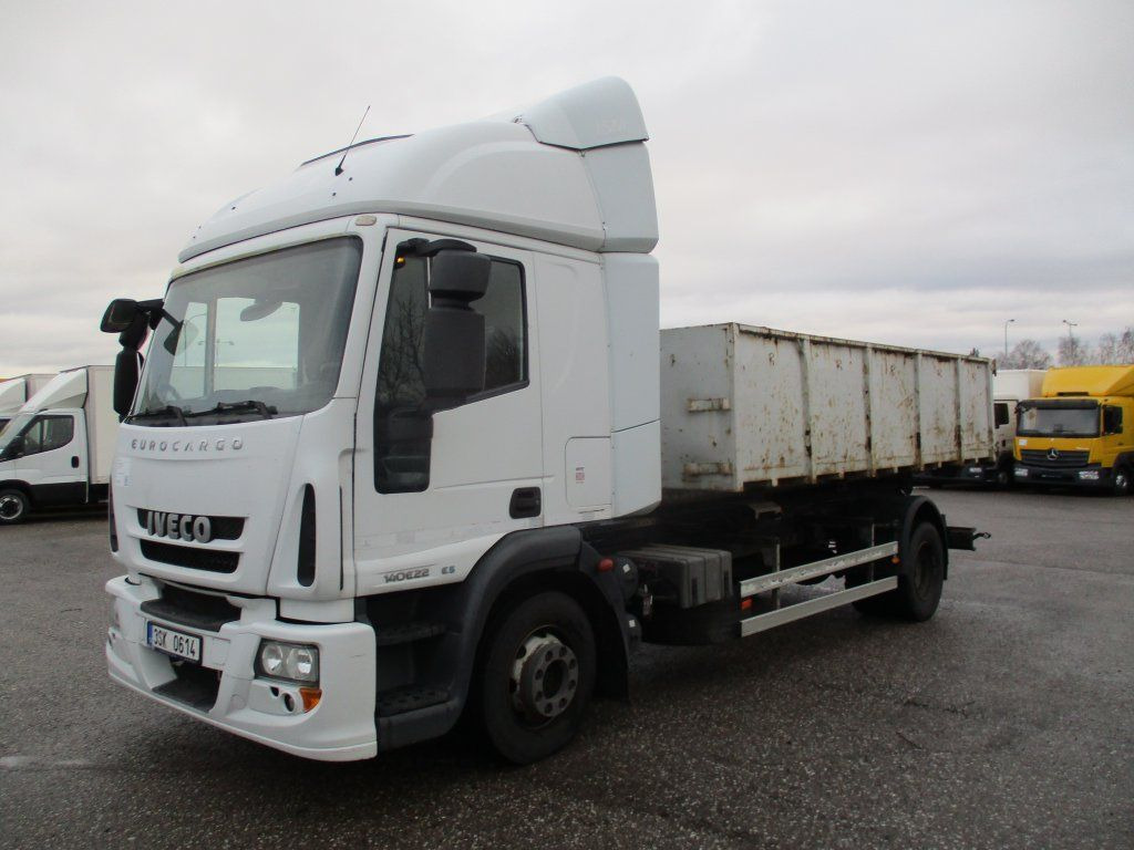 Iveco 140E22 - Kamion s kukastom dizalicom: slika Iveco 140E22 - Kamion s kukastom dizalicom Iveco 140E22 - Kamion s kukastom dizalicom: slika Iveco 140E22 - Kamion s kukastom dizalicom