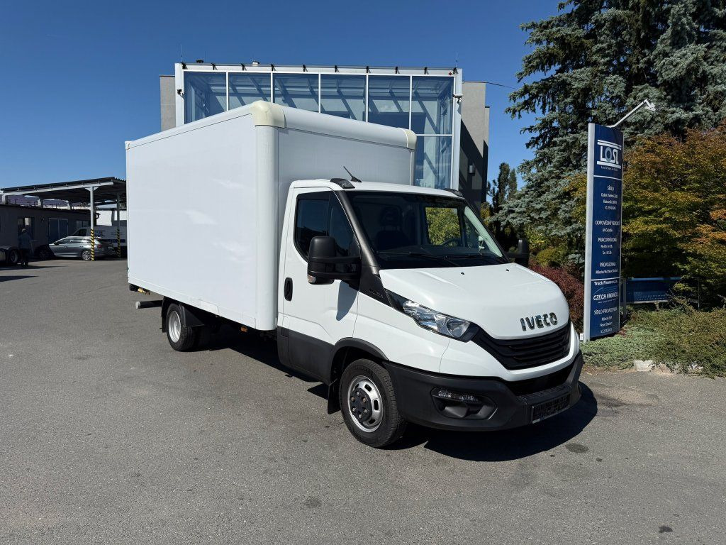 Iveco 35C16 Daily - Dostavno vozilo sa zatvorenim sandukom: slika Iveco 35C16 Daily - Dostavno vozilo sa zatvorenim sandukom Iveco 35C16 Daily - Dostavno vozilo sa zatvorenim sandukom: slika Iveco 35C16 Daily - Dostavno vozilo sa zatvorenim sandukom