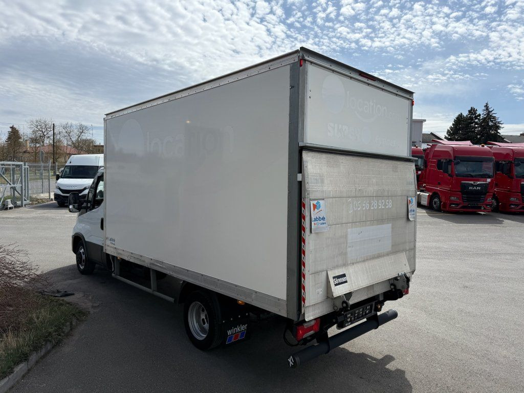 Iveco 35C16 Daily - Dostavno vozilo sa zatvorenim sandukom: slika Iveco 35C16 Daily - Dostavno vozilo sa zatvorenim sandukom Iveco 35C16 Daily - Dostavno vozilo sa zatvorenim sandukom: slika Iveco 35C16 Daily - Dostavno vozilo sa zatvorenim sandukom