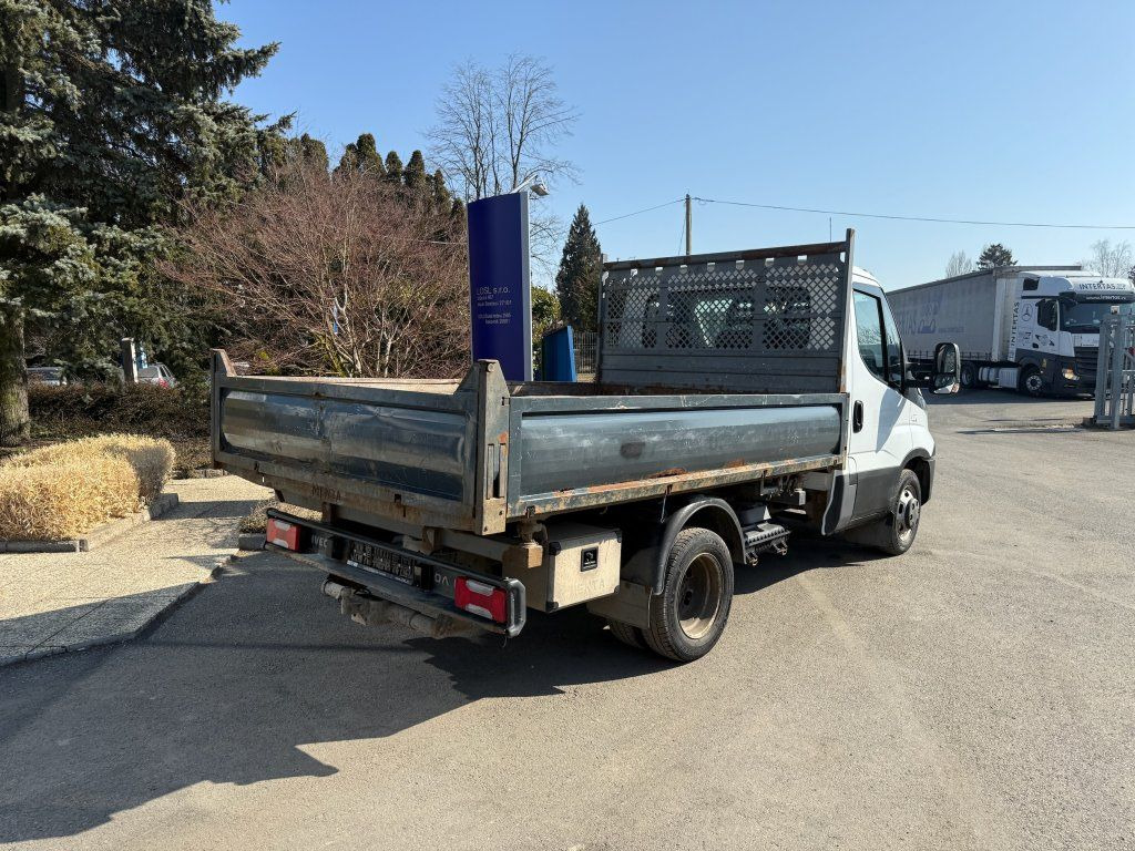Iveco 35C17 Daily - Mali kamion kiper: slika Iveco 35C17 Daily - Mali kamion kiper Iveco 35C17 Daily - Mali kamion kiper: slika Iveco 35C17 Daily - Mali kamion kiper