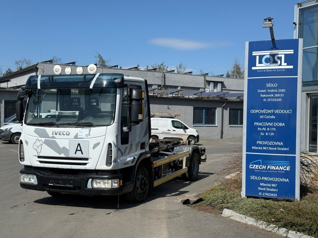 Iveco 75E18 EURO 4 - Mali kamion kiper: slika Iveco 75E18 EURO 4 - Mali kamion kiper Iveco 75E18 EURO 4 - Mali kamion kiper: slika Iveco 75E18 EURO 4 - Mali kamion kiper