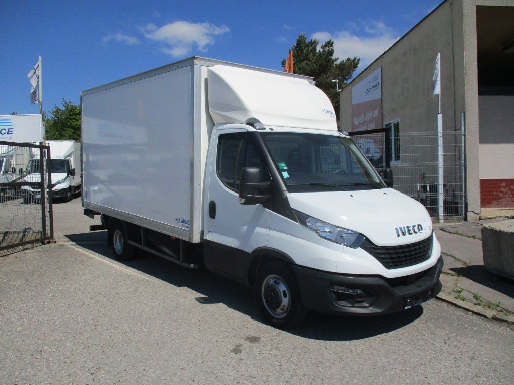 Iveco Daily 35C16 3.0 - Dostavno vozilo sa zatvorenim sandukom: slika Iveco Daily 35C16 3.0 - Dostavno vozilo sa zatvorenim sandukom Iveco Daily 35C16 3.0 - Dostavno vozilo sa zatvorenim sandukom: slika Iveco Daily 35C16 3.0 - Dostavno vozilo sa zatvorenim sandukom