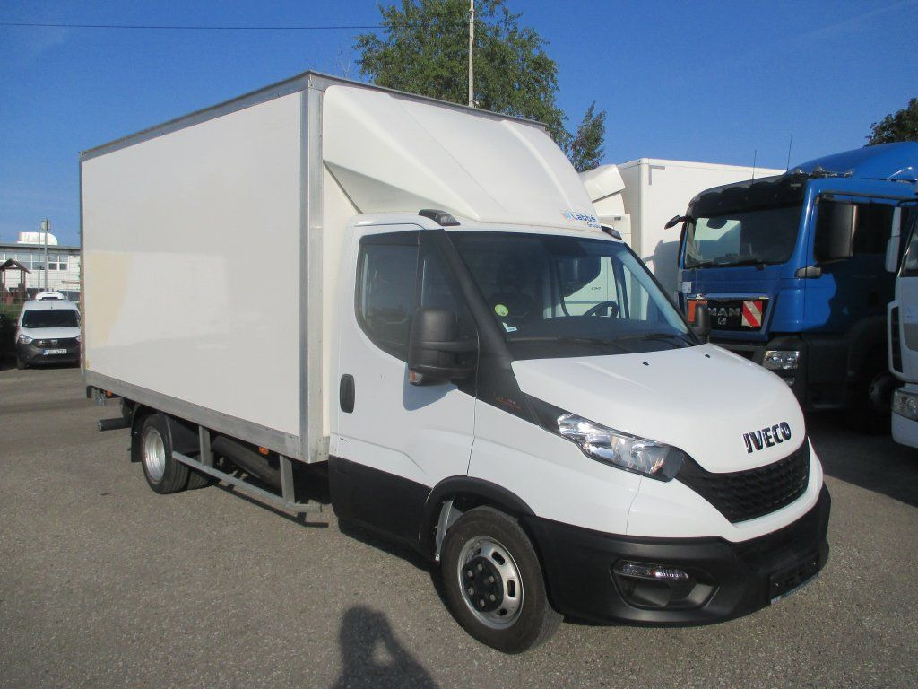 Iveco Daily 35C16 - Dostavno vozilo sa zatvorenim sandukom: slika Iveco Daily 35C16 - Dostavno vozilo sa zatvorenim sandukom Iveco Daily 35C16 - Dostavno vozilo sa zatvorenim sandukom: slika Iveco Daily 35C16 - Dostavno vozilo sa zatvorenim sandukom