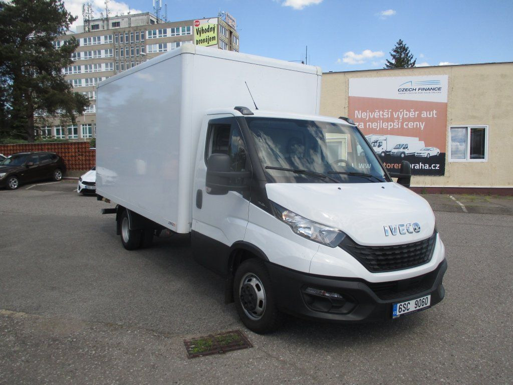 Iveco Daily 35C16 - Dostavno vozilo sa zatvorenim sandukom: slika Iveco Daily 35C16 - Dostavno vozilo sa zatvorenim sandukom Iveco Daily 35C16 - Dostavno vozilo sa zatvorenim sandukom: slika Iveco Daily 35C16 - Dostavno vozilo sa zatvorenim sandukom