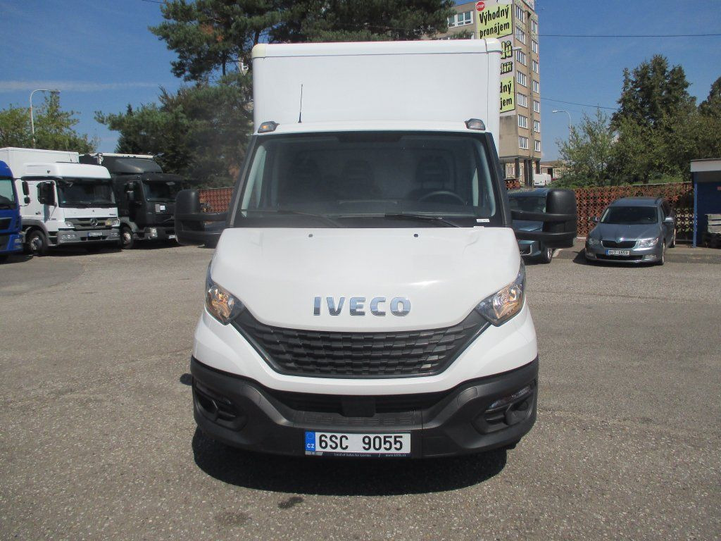 Iveco Daily 35C16 - Dostavno vozilo sa zatvorenim sandukom: slika Iveco Daily 35C16 - Dostavno vozilo sa zatvorenim sandukom Iveco Daily 35C16 - Dostavno vozilo sa zatvorenim sandukom: slika Iveco Daily 35C16 - Dostavno vozilo sa zatvorenim sandukom