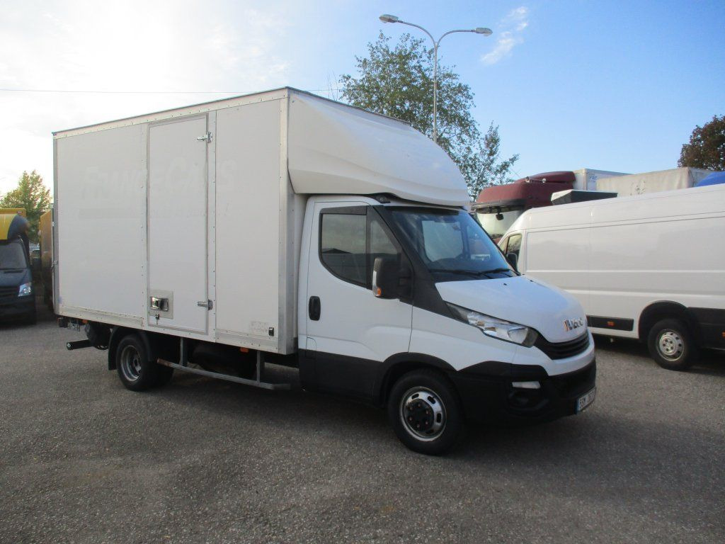 Iveco Daily 35C16 mit LBW - Dostavno vozilo sa zatvorenim sandukom: slika Iveco Daily 35C16 mit LBW - Dostavno vozilo sa zatvorenim sandukom Iveco Daily 35C16 mit LBW - Dostavno vozilo sa zatvorenim sandukom: slika Iveco Daily 35C16 mit LBW - Dostavno vozilo sa zatvorenim sandukom