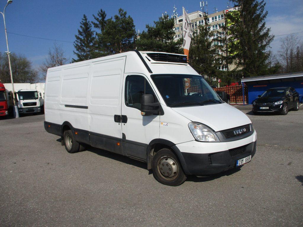 Iveco Daily 50C15 Carrier 350 - Dostavno vozilo hladnjača: slika Iveco Daily 50C15 Carrier 350 - Dostavno vozilo hladnjača Iveco Daily 50C15 Carrier 350 - Dostavno vozilo hladnjača: slika Iveco Daily 50C15 Carrier 350 - Dostavno vozilo hladnjača