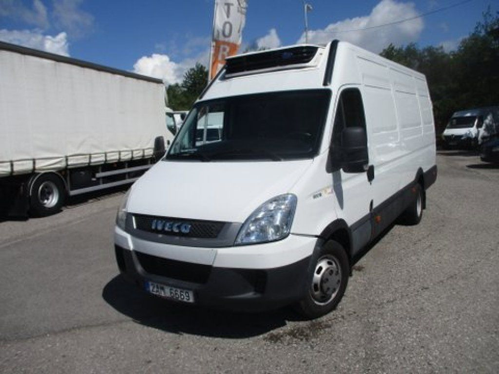Iveco Daily 50C15 Carrier 350 - Dostavno vozilo hladnjača: slika Iveco Daily 50C15 Carrier 350 - Dostavno vozilo hladnjača Iveco Daily 50C15 Carrier 350 - Dostavno vozilo hladnjača: slika Iveco Daily 50C15 Carrier 350 - Dostavno vozilo hladnjača