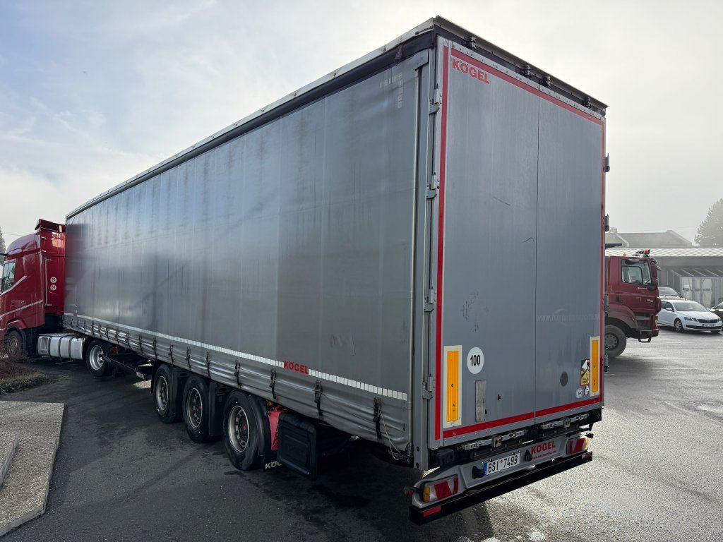 Kögel S24-1 MEGA/lowdeck - Poluprikolica s ceradom: slika Kögel S24-1 MEGA/lowdeck - Poluprikolica s ceradom Kögel S24-1 MEGA/lowdeck - Poluprikolica s ceradom: slika Kögel S24-1 MEGA/lowdeck - Poluprikolica s ceradom