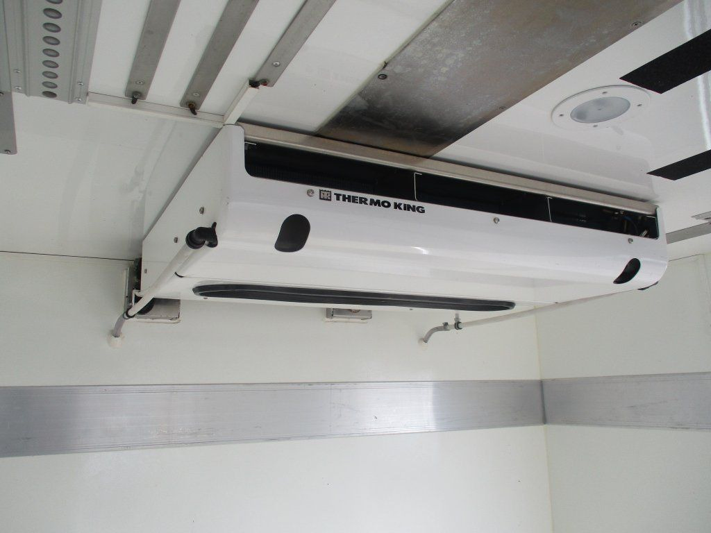 Zakup  MAN TGM 12.250,Izotherm MAN TGM 12.250,Izotherm: slika Zakup  MAN TGM 12.250,Izotherm MAN TGM 12.250,Izotherm