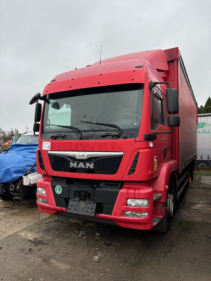 MAN TGM18.340 EURO 6 UNANGETRIEBEN - Kamion s ceradom: slika MAN TGM18.340 EURO 6 UNANGETRIEBEN - Kamion s ceradom MAN TGM18.340 EURO 6 UNANGETRIEBEN - Kamion s ceradom: slika MAN TGM18.340 EURO 6 UNANGETRIEBEN - Kamion s ceradom
