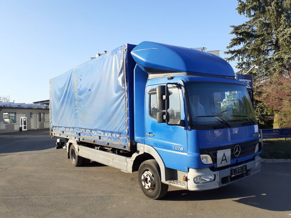 Mercedes-Benz 1018 Atego EURO 3 - Kamion s ceradom: slika Mercedes-Benz 1018 Atego EURO 3 - Kamion s ceradom Mercedes-Benz 1018 Atego EURO 3 - Kamion s ceradom: slika Mercedes-Benz 1018 Atego EURO 3 - Kamion s ceradom