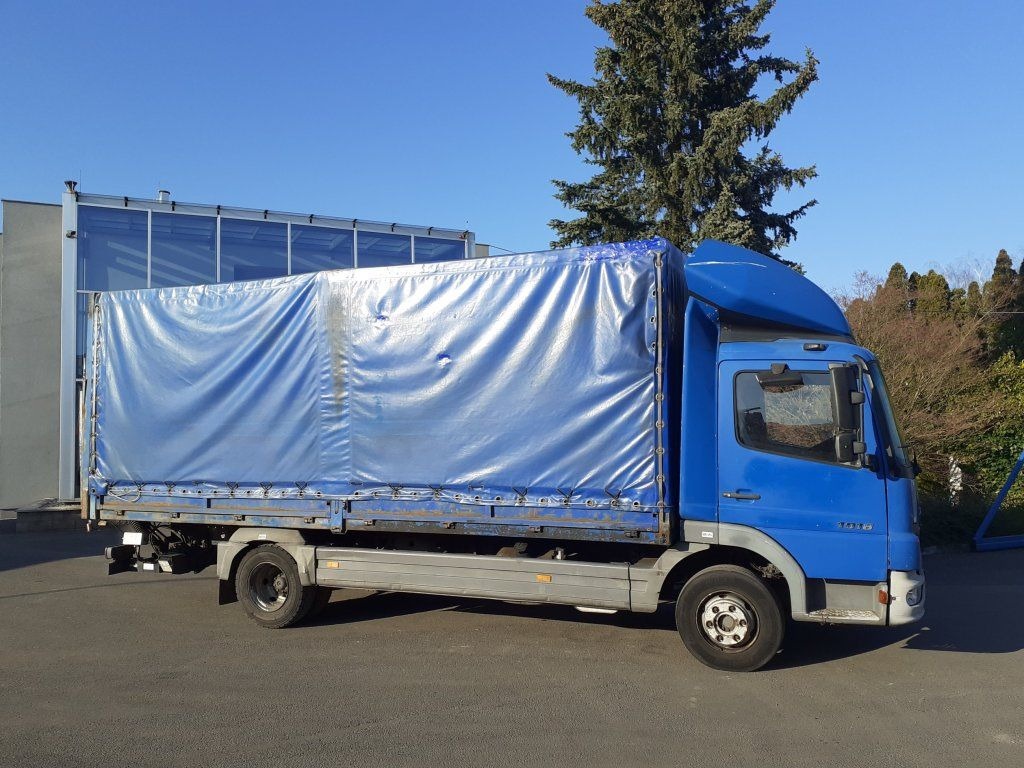 Mercedes-Benz 1018 Atego EURO 3 - Kamion s ceradom: slika Mercedes-Benz 1018 Atego EURO 3 - Kamion s ceradom Mercedes-Benz 1018 Atego EURO 3 - Kamion s ceradom: slika Mercedes-Benz 1018 Atego EURO 3 - Kamion s ceradom