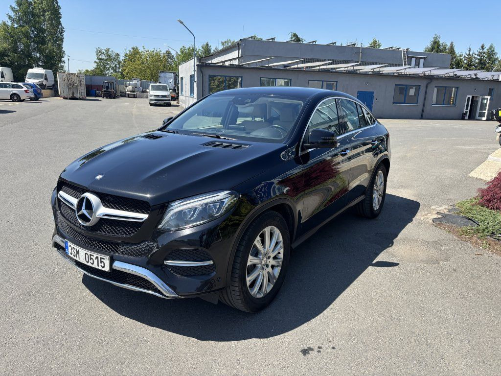 Mercedes-Benz d Coupe - Karavan: slika Mercedes-Benz d Coupe - Karavan Mercedes-Benz d Coupe - Karavan: slika Mercedes-Benz d Coupe - Karavan