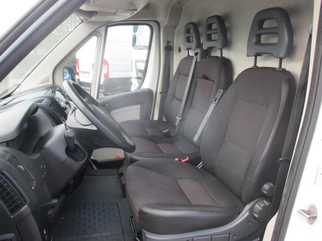 Dostavno vozilo hladnjača Peugeot Boxer L2H1: slika Dostavno vozilo hladnjača Peugeot Boxer L2H1