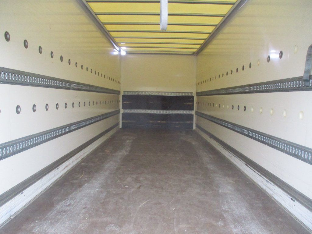 Renault D18, 320 - Kamion sandučar: slika Renault D18, 320 - Kamion sandučar Renault D18, 320 - Kamion sandučar: slika Renault D18, 320 - Kamion sandučar