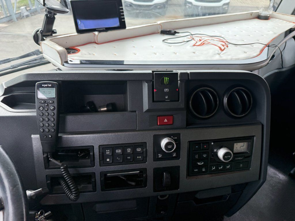 Zakup  Renault T460 EURO 6 Renault T460 EURO 6: slika Zakup  Renault T460 EURO 6 Renault T460 EURO 6