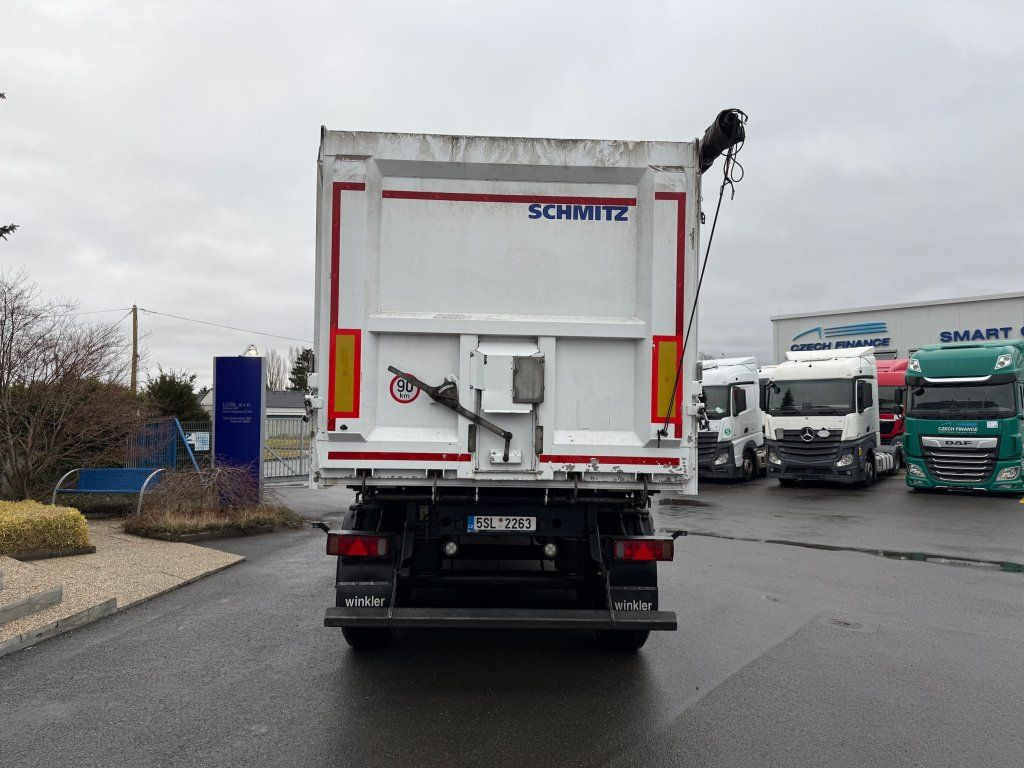 Schmitz Cargobull SKI 50m3 - Kiper poluprikolica: slika Schmitz Cargobull SKI 50m3 - Kiper poluprikolica Schmitz Cargobull SKI 50m3 - Kiper poluprikolica: slika Schmitz Cargobull SKI 50m3 - Kiper poluprikolica