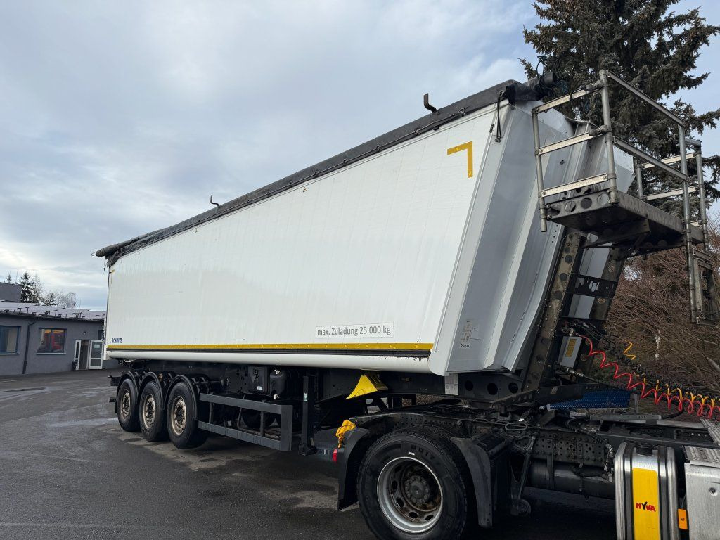Schmitz Cargobull SKI 50m3 - Kiper poluprikolica: slika Schmitz Cargobull SKI 50m3 - Kiper poluprikolica Schmitz Cargobull SKI 50m3 - Kiper poluprikolica: slika Schmitz Cargobull SKI 50m3 - Kiper poluprikolica