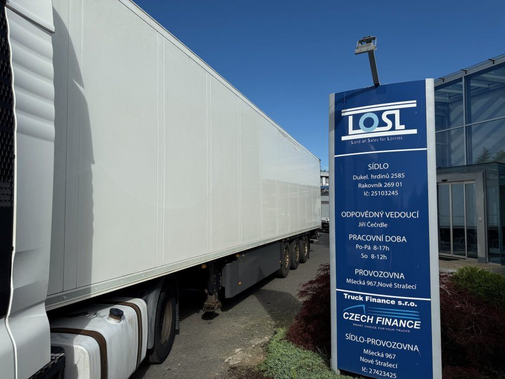 Schmitz Cargobull SKO24 Carrier Maxima 1300 Doubledeck - Poluprikolica sa zatvorenim sandukom: slika Schmitz Cargobull SKO24 Carrier Maxima 1300 Doubledeck - Poluprikolica sa zatvorenim sandukom Schmitz Cargobull SKO24 Carrier Maxima 1300 Doubledeck - Poluprikolica sa zatvorenim sandukom: slika Schmitz Cargobull SKO24 Carrier Maxima 1300 Doubledeck - Poluprikolica sa zatvorenim sandukom