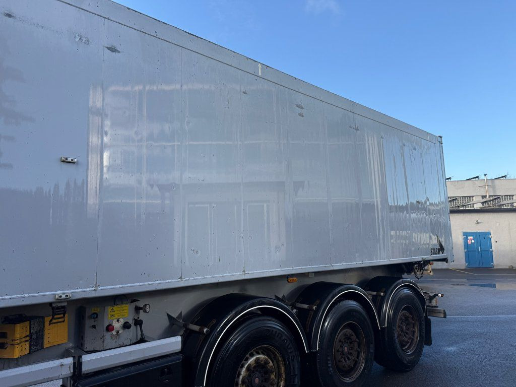 Stas 50m3 - Kiper poluprikolica: slika Stas 50m3 - Kiper poluprikolica Stas 50m3 - Kiper poluprikolica: slika Stas 50m3 - Kiper poluprikolica