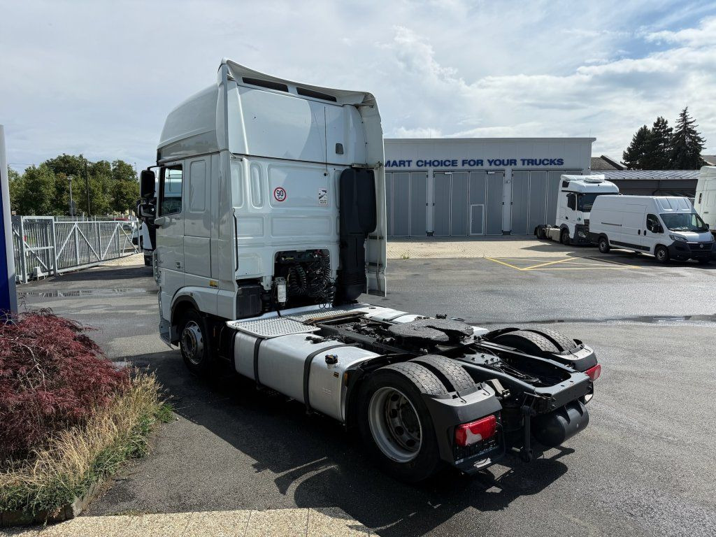 DAF XF480 SSC EURO 6 MEGA/lowdeck - Tegljač: slika DAF XF480 SSC EURO 6 MEGA/lowdeck - Tegljač DAF XF480 SSC EURO 6 MEGA/lowdeck - Tegljač: slika DAF XF480 SSC EURO 6 MEGA/lowdeck - Tegljač