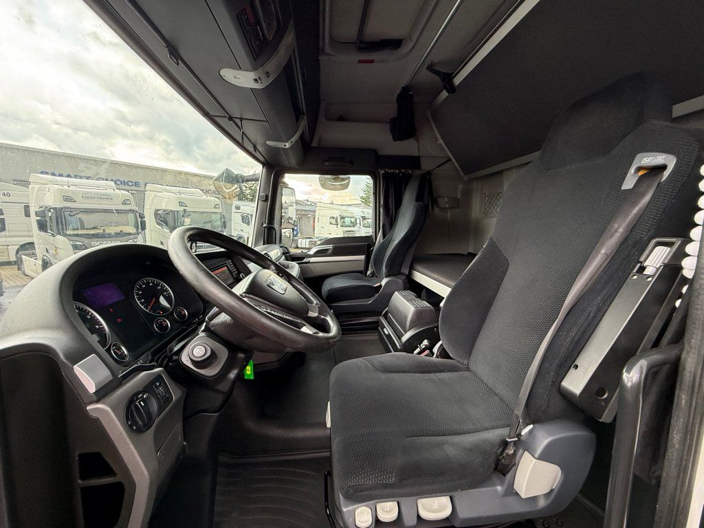 Tegljač MAN TGX18.480 EURO 6: slika Tegljač MAN TGX18.480 EURO 6