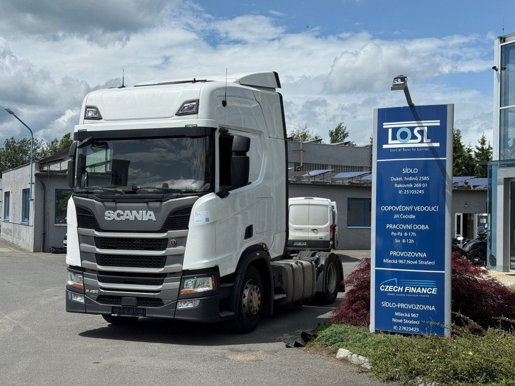 Scania R450 Euro 6 - Tegljač: slika Scania R450 Euro 6 - Tegljač Scania R450 Euro 6 - Tegljač: slika Scania R450 Euro 6 - Tegljač