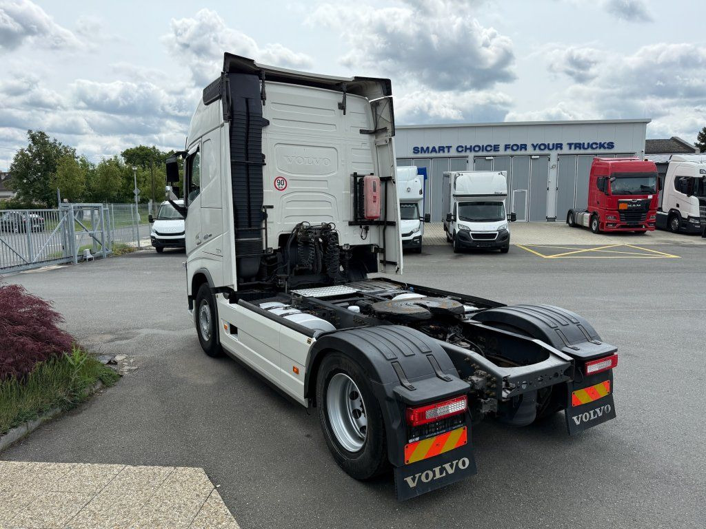 Volvo FH460 EURO 6 ADR - Tegljač: slika Volvo FH460 EURO 6 ADR - Tegljač Volvo FH460 EURO 6 ADR - Tegljač: slika Volvo FH460 EURO 6 ADR - Tegljač
