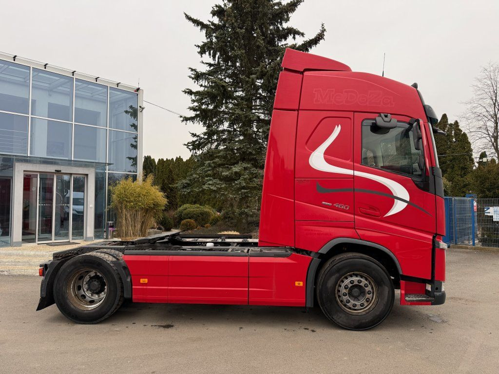 Volvo FH460 EURO 6 - Tegljač: slika Volvo FH460 EURO 6 - Tegljač Volvo FH460 EURO 6 - Tegljač: slika Volvo FH460 EURO 6 - Tegljač