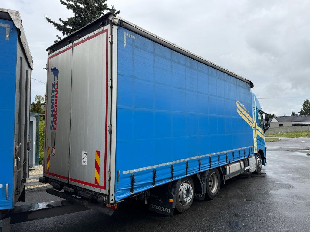 Volvo FH500 6x2 Euro 6 + Schmitz - Kamion s ceradom: slika Volvo FH500 6x2 Euro 6 + Schmitz - Kamion s ceradom Volvo FH500 6x2 Euro 6 + Schmitz - Kamion s ceradom: slika Volvo FH500 6x2 Euro 6 + Schmitz - Kamion s ceradom