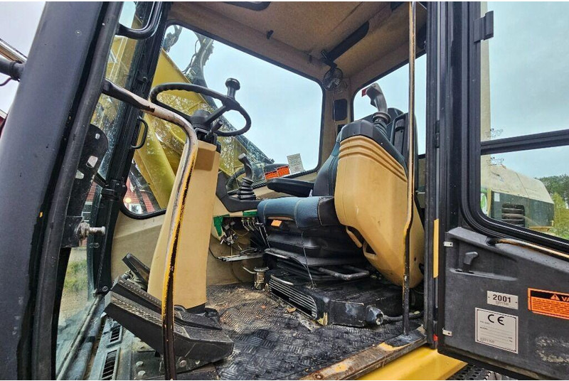 Bager na kotačima Caterpillar M312 Engcon EC20 tiltrotator: slika Bager na kotačima Caterpillar M312 Engcon EC20 tiltrotator Bager na kotačima Caterpillar M312 Engcon EC20 tiltrotator: slika Bager na kotačima Caterpillar M312 Engcon EC20 tiltrotator