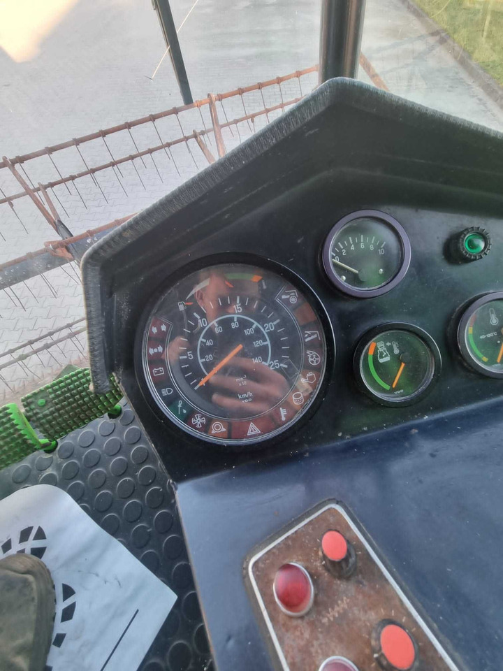 Deutz-Fahr 36.40 - Kombajn: slika Deutz-Fahr 36.40 - Kombajn Deutz-Fahr 36.40 - Kombajn: slika Deutz-Fahr 36.40 - Kombajn