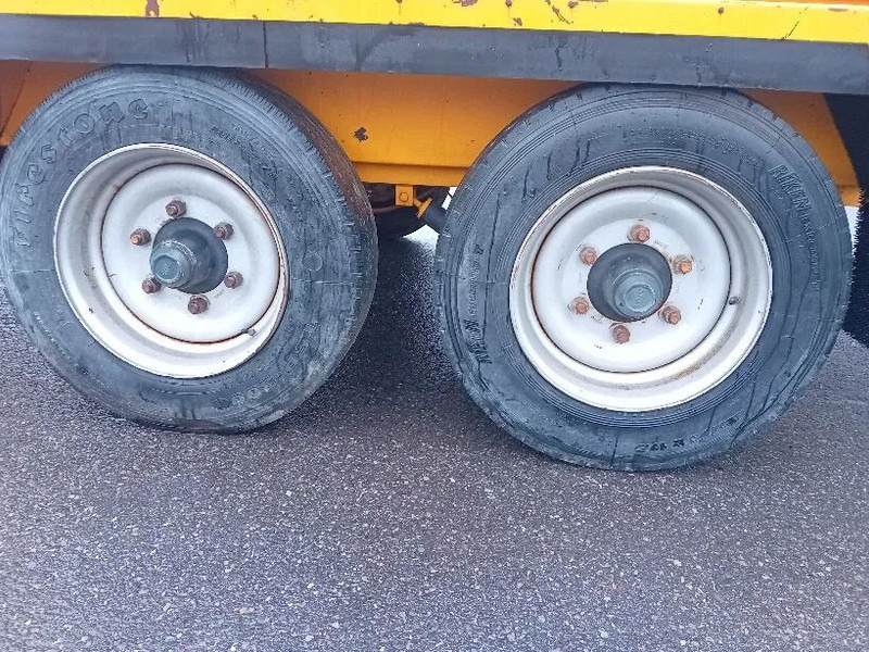 Prikolica za prijevoz automobila Gourdon 6 tons: slika Prikolica za prijevoz automobila Gourdon 6 tons