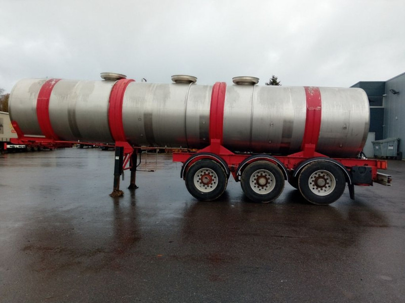 Magyar Food Tank 23000L - Poluprikolica cisterna: slika Magyar Food Tank 23000L - Poluprikolica cisterna Magyar Food Tank 23000L - Poluprikolica cisterna: slika Magyar Food Tank 23000L - Poluprikolica cisterna