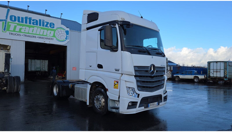 Mercedes-Benz Actros 1845 - Tegljač: slika Mercedes-Benz Actros 1845 - Tegljač Mercedes-Benz Actros 1845 - Tegljač: slika Mercedes-Benz Actros 1845 - Tegljač