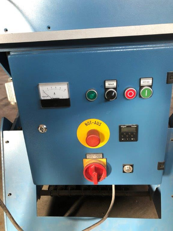 Bickel SFE Block feeder Suction feeder Sliding feeder - Falcerica: slika Bickel SFE Block feeder Suction feeder Sliding feeder - Falcerica Bickel SFE Block feeder Suction feeder Sliding feeder - Falcerica: slika Bickel SFE Block feeder Suction feeder Sliding feeder - Falcerica