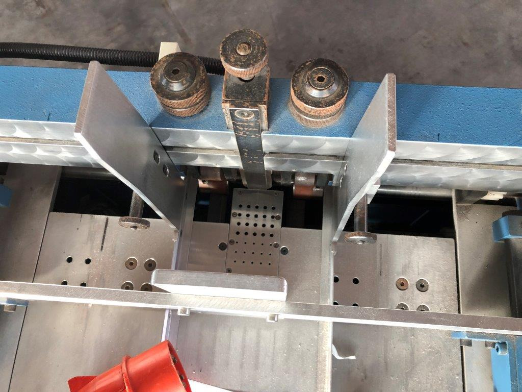 Bickel SFE Block feeder Suction feeder Sliding feeder - Falcerica: slika Bickel SFE Block feeder Suction feeder Sliding feeder - Falcerica Bickel SFE Block feeder Suction feeder Sliding feeder - Falcerica: slika Bickel SFE Block feeder Suction feeder Sliding feeder - Falcerica